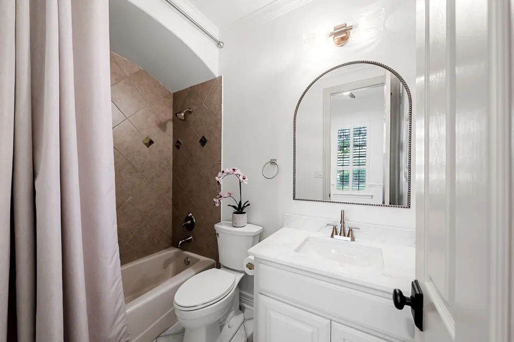 1801 Eagles Glen Cove Austin, TX 78732