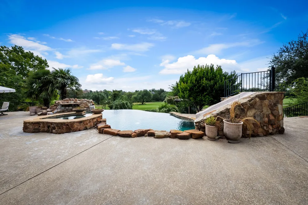 1801 Eagles Glen Cove Austin, TX 78732