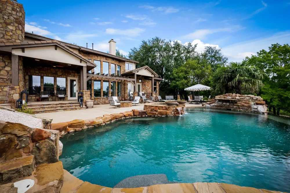 1801 Eagles Glen Cove Austin, TX 78732