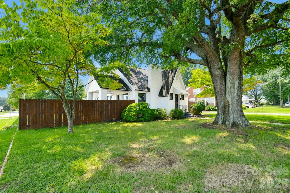 710 Sloop Avenue Kannapolis, NC 28083