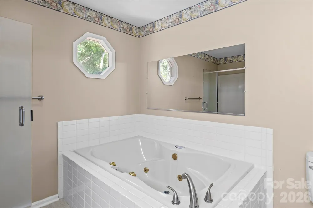 6045 Stone Bluff Drive Clemmons, NC 27012