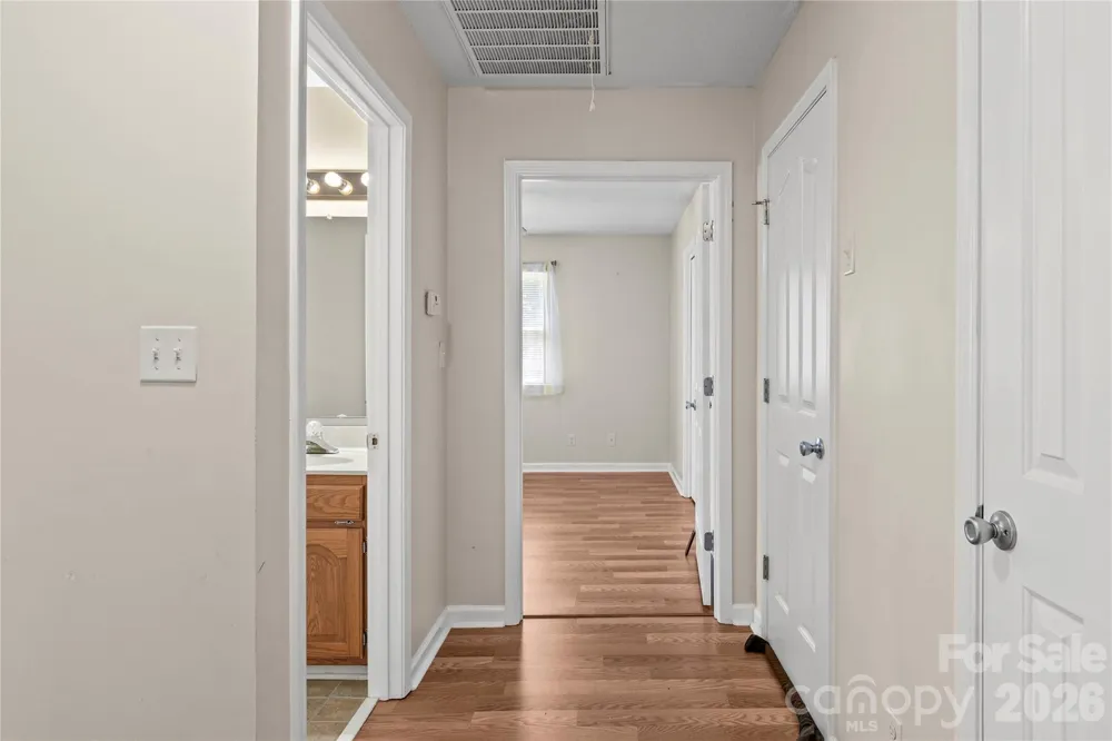 6045 Stone Bluff Drive Clemmons, NC 27012