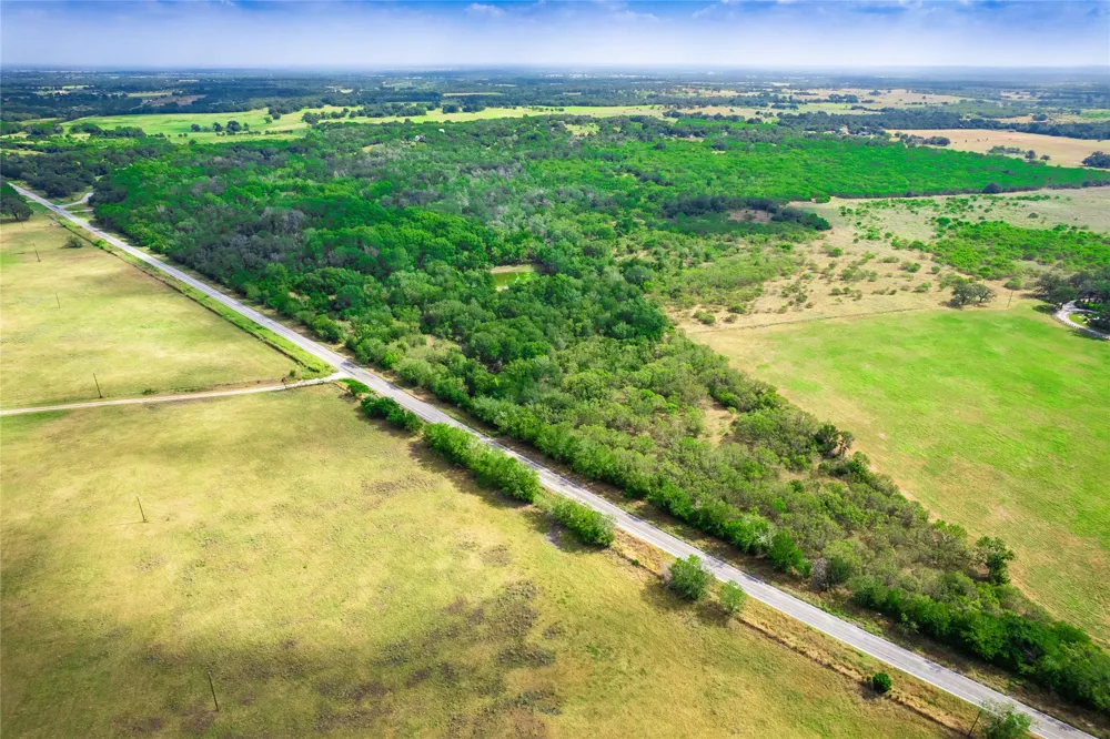12135 Fm 1322 Luling, TX 78648
