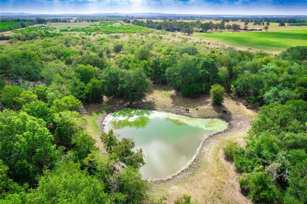 12135 Fm 1322 Luling, TX 78648