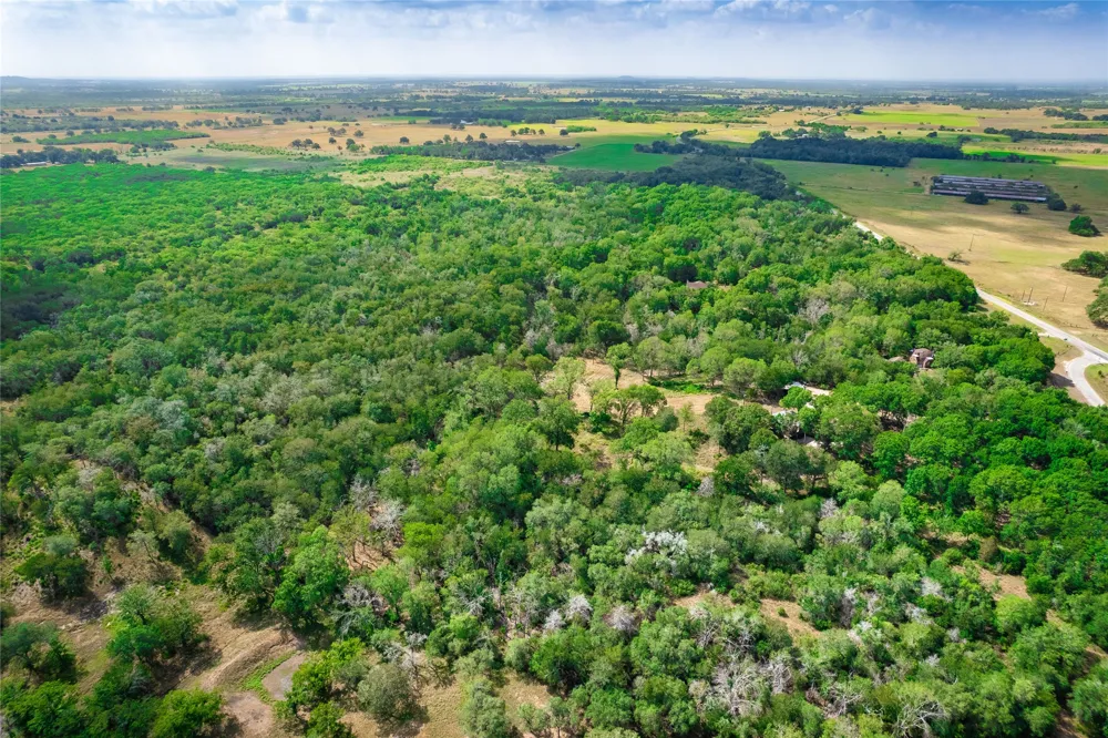 12135 Fm 1322 Luling, TX 78648