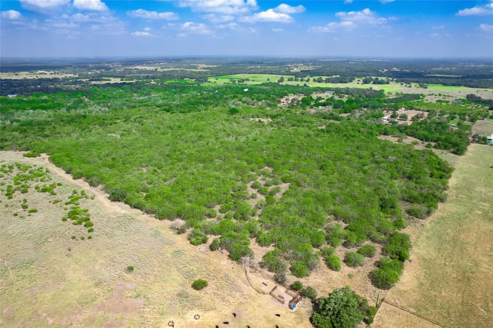 12135 Fm 1322 Luling, TX 78648