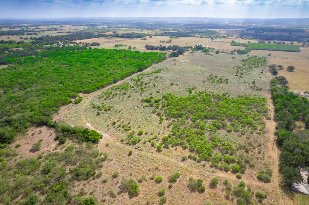 12135 Fm 1322 Luling, TX 78648