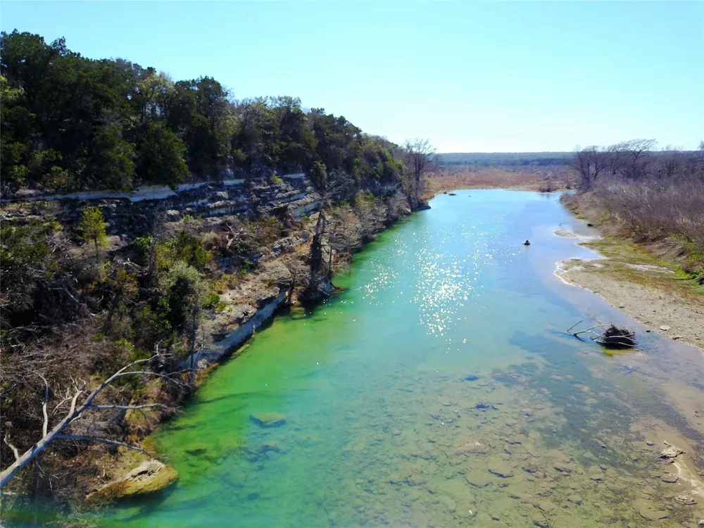 212 Comanche Camp Kyle, TX 78640