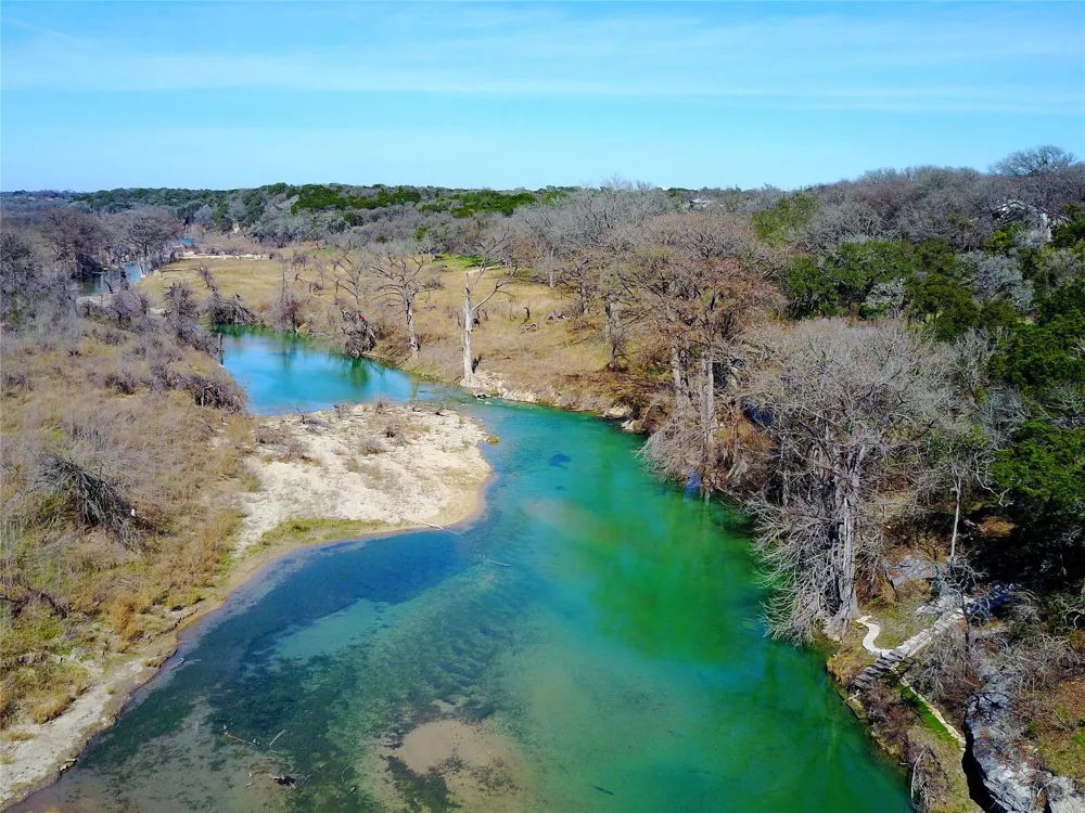 212 Comanche Camp Kyle, TX 78640