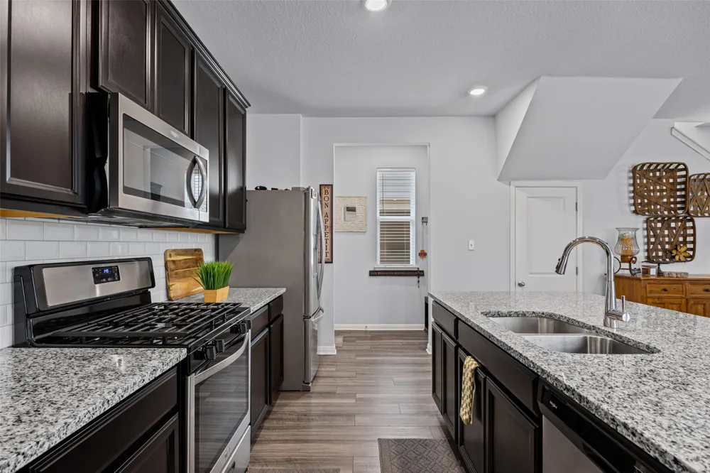 140 Delaware Mountains Terrace Dripping Springs, TX 78620