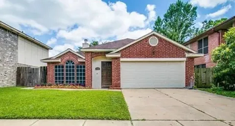 2025 Sandy Knoll Drive