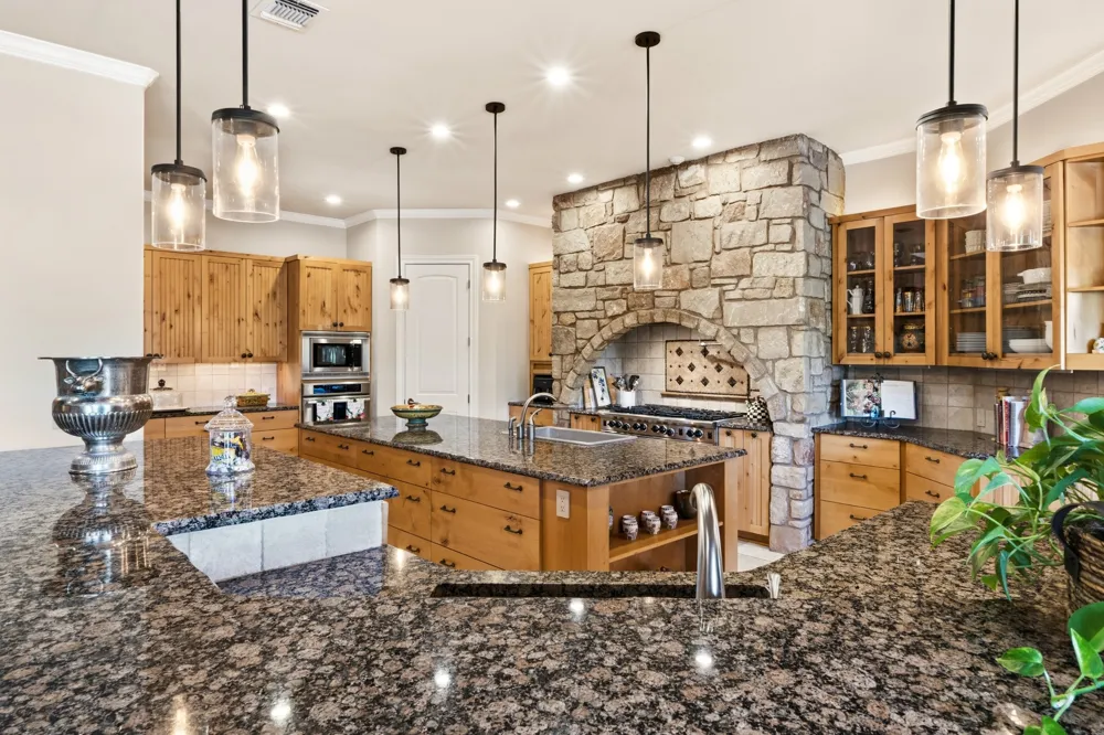 2308 Walsh Drive Round Rock, TX 78681