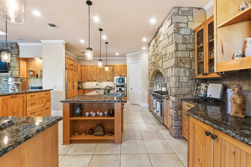 2308 Walsh Drive Round Rock, TX 78681