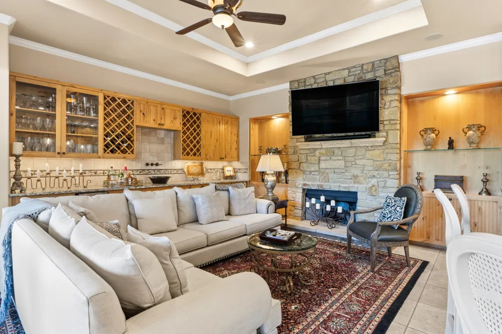 2308 Walsh Drive Round Rock, TX 78681