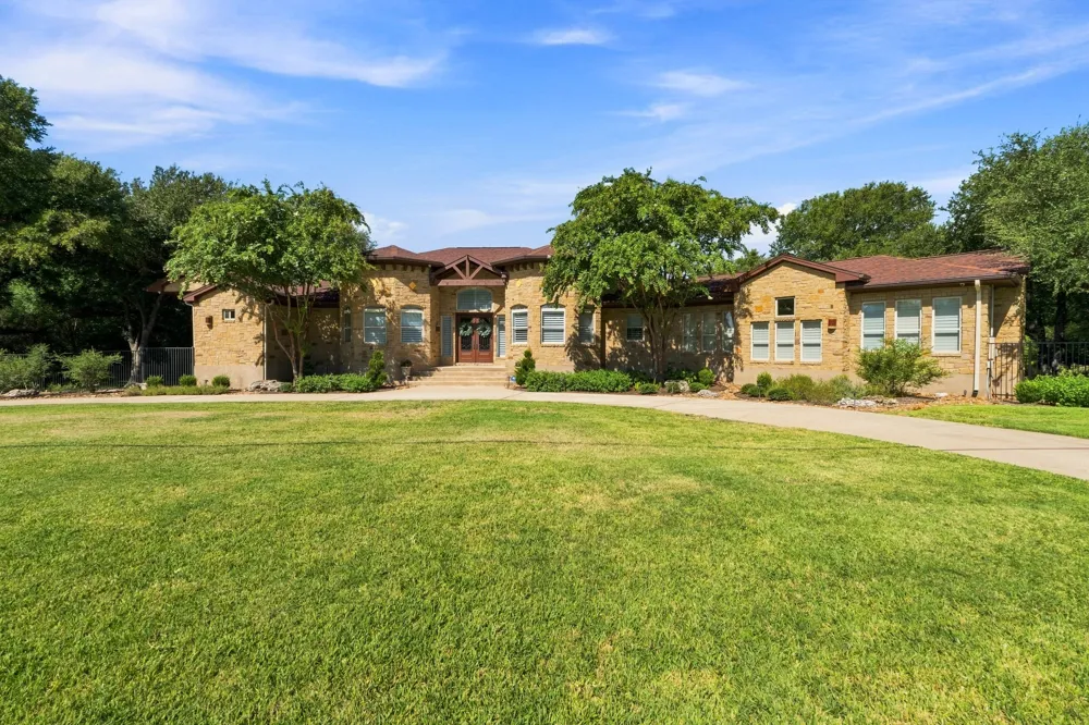 2308 Walsh Drive Round Rock, TX 78681