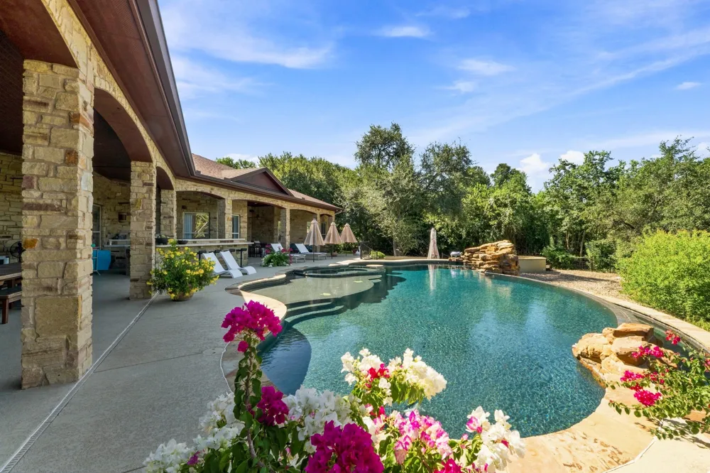 2308 Walsh Drive Round Rock, TX 78681
