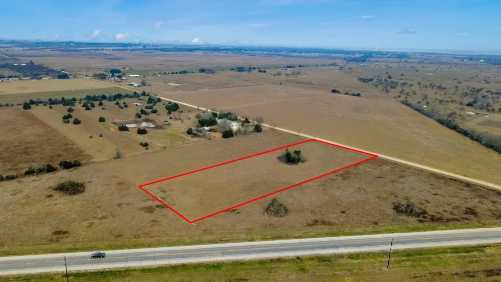 3 Langberg Road Bellville, TX 77474