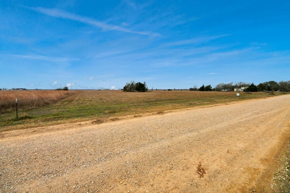 3 Langberg Road Bellville, TX 77474