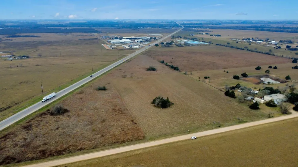 3 Langberg Road Bellville, TX 77474