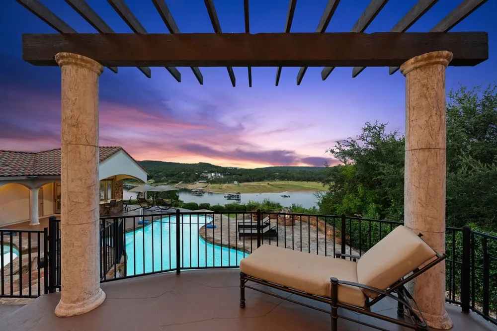 17508 Northlake Hills Drive Jonestown, TX 78645