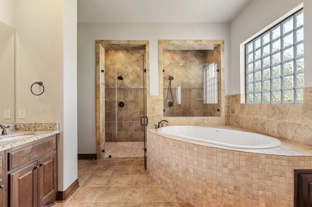 17508 Northlake Hills Drive Jonestown, TX 78645
