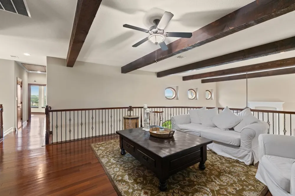 17508 Northlake Hills Drive Jonestown, TX 78645