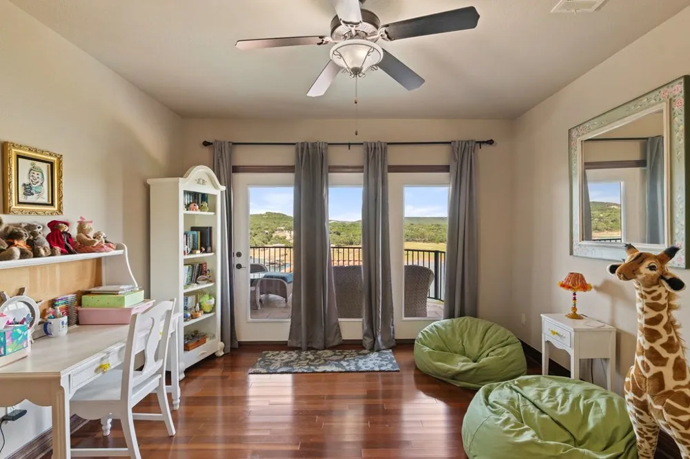 17508 Northlake Hills Drive Jonestown, TX 78645