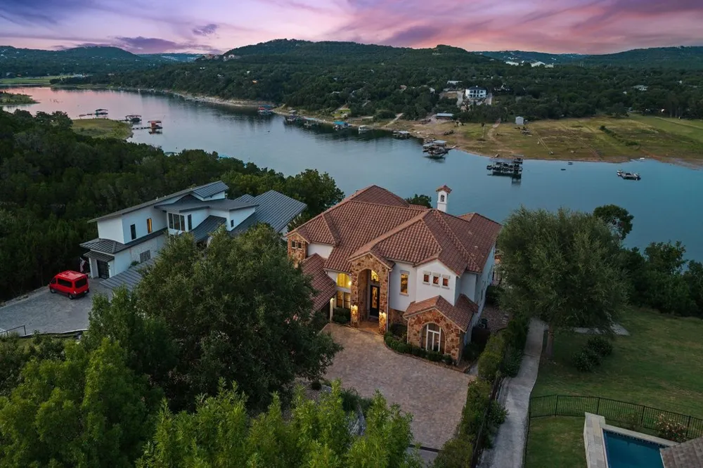 17508 Northlake Hills Drive Jonestown, TX 78645