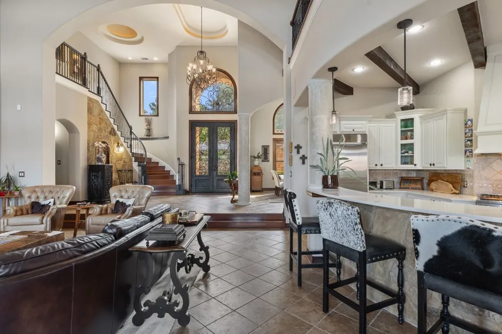 17508 Northlake Hills Drive Jonestown, TX 78645
