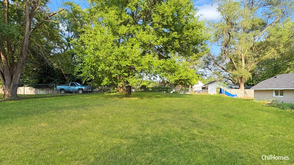 716 Root Street Belding, MI 48809
