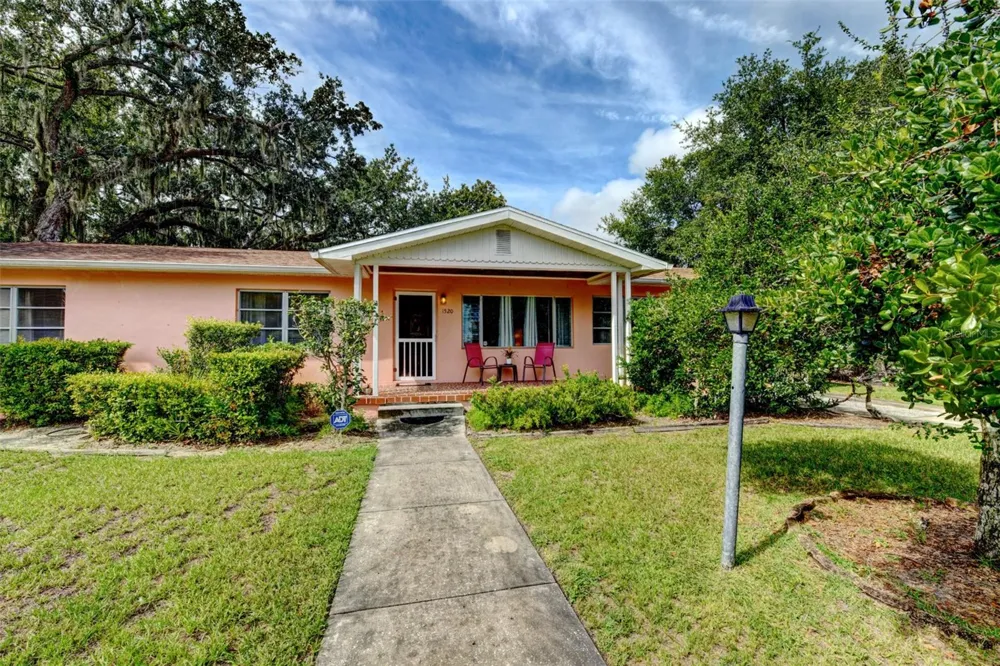 1520 MORAVIA AVENUE Holly Hill, FL 32117