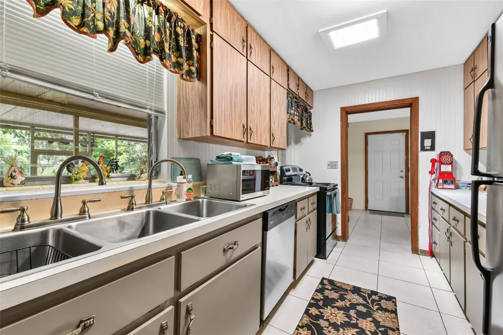 1520 MORAVIA AVENUE Holly Hill, FL 32117