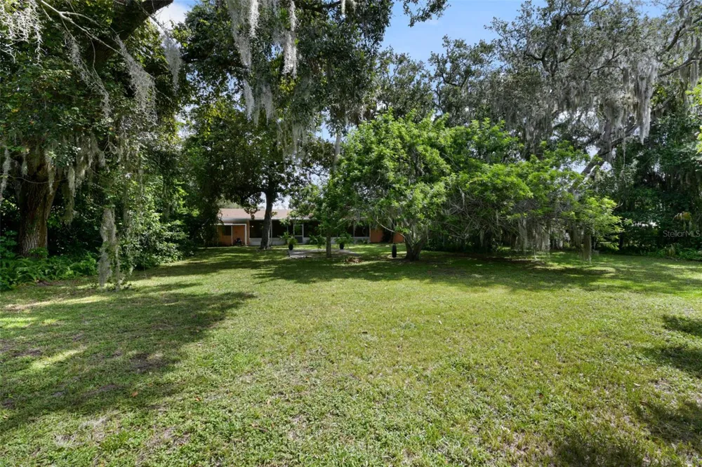 1520 MORAVIA AVENUE Holly Hill, FL 32117