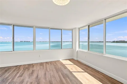 5153 ISLA KEY BOULEVARD S #317