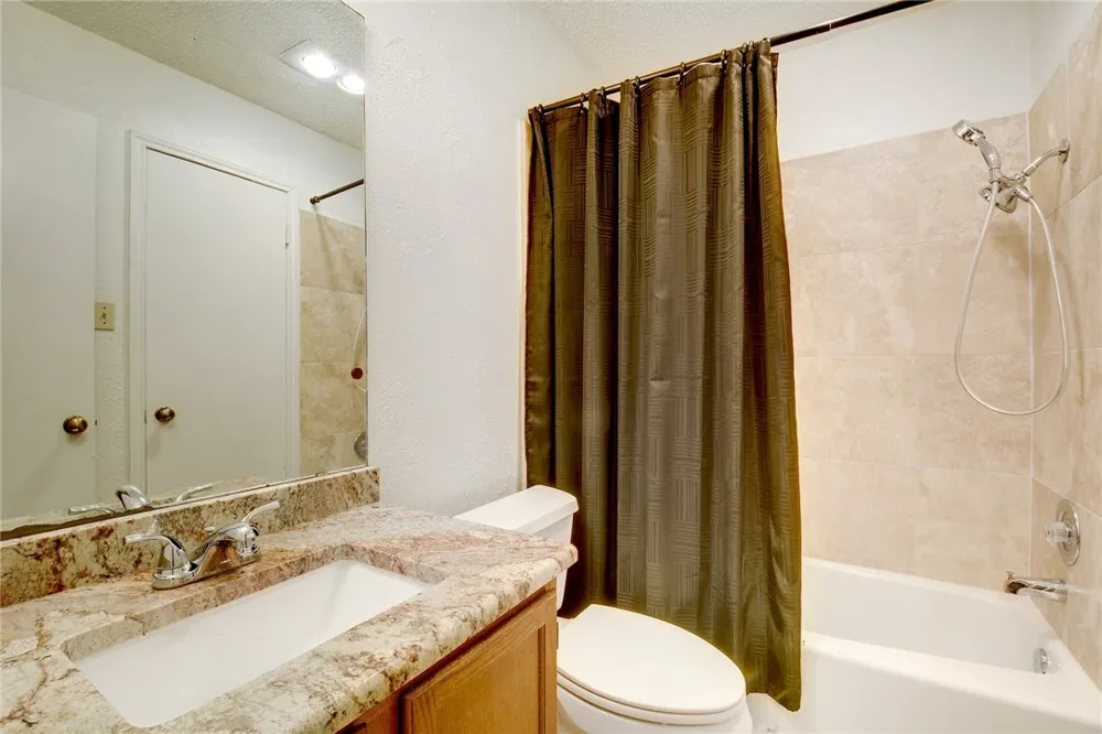 6102 Parkwood Drive #A Austin, TX 78735