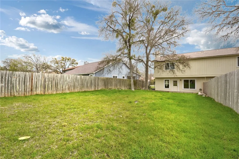 6102 Parkwood Drive #A Austin, TX 78735