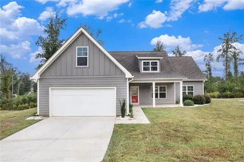 144 Chestnut Trail