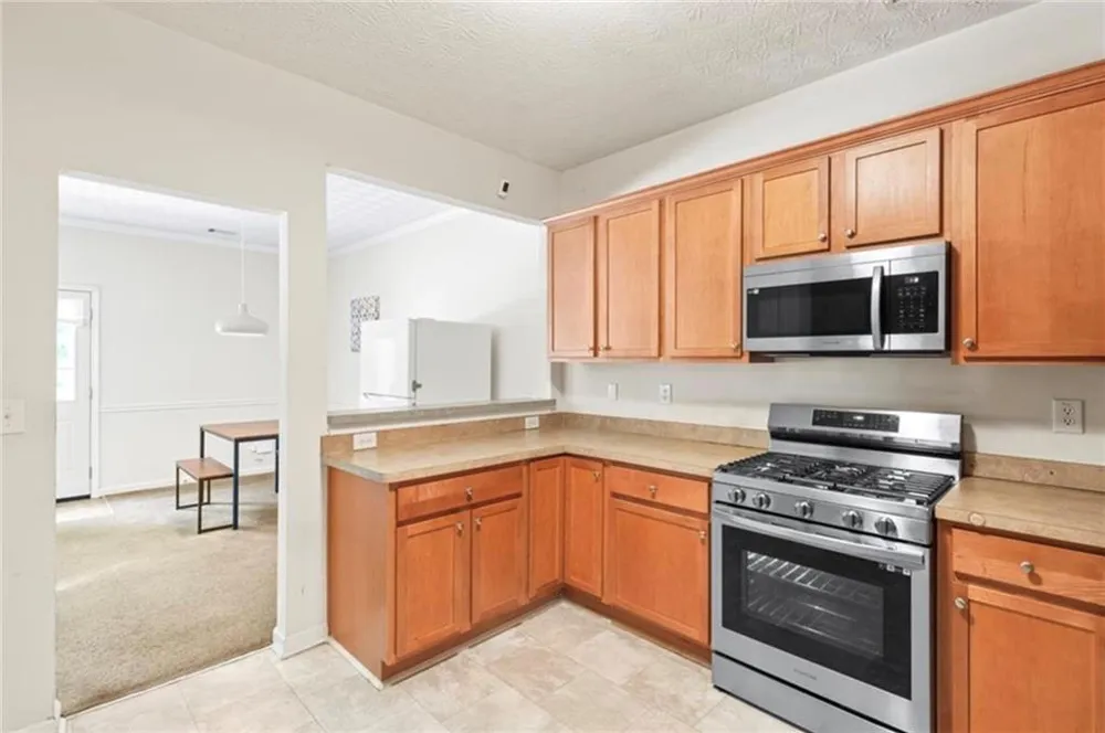 1709 W Taylor Avenue East Point, GA 30344