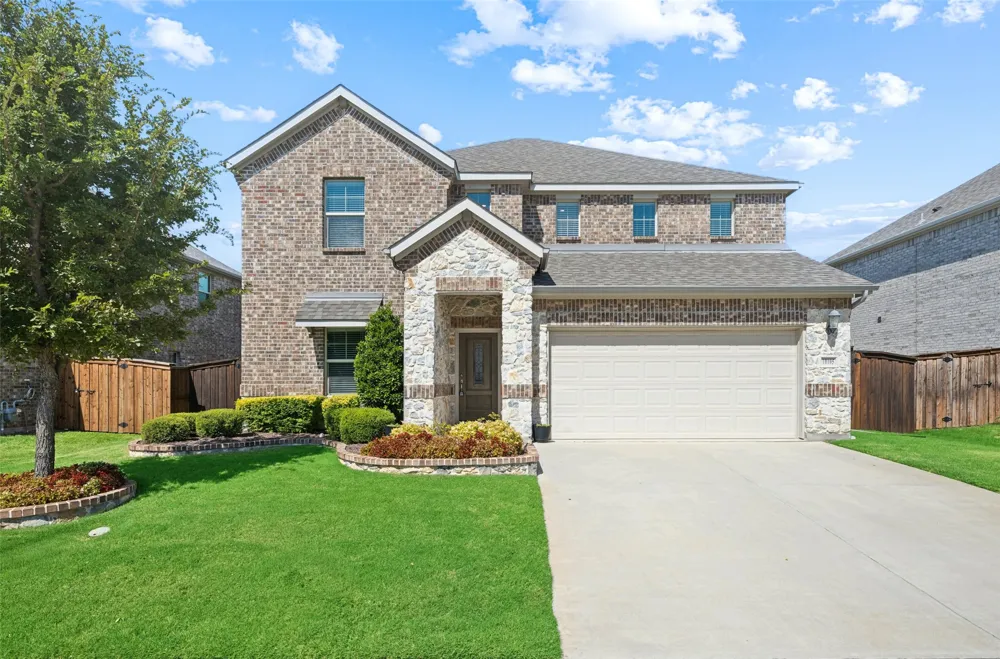10105 Lakemont Drive Fort Worth, TX 76131