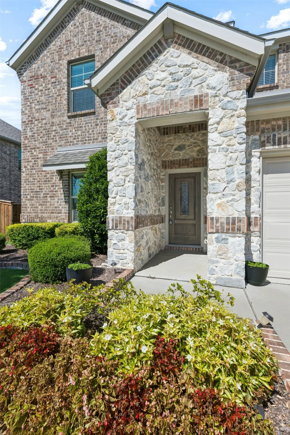 10105 Lakemont Drive Fort Worth, TX 76131