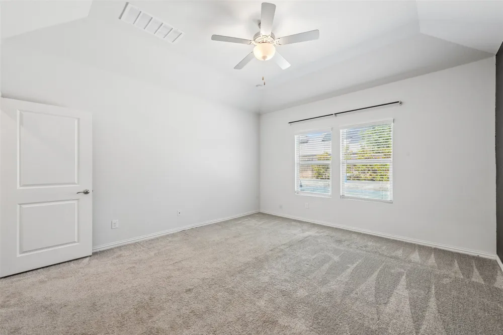 10105 Lakemont Drive Fort Worth, TX 76131