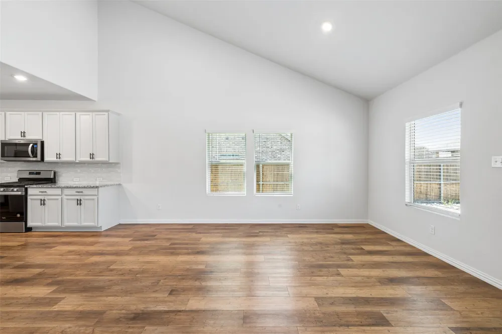 10105 Lakemont Drive Fort Worth, TX 76131