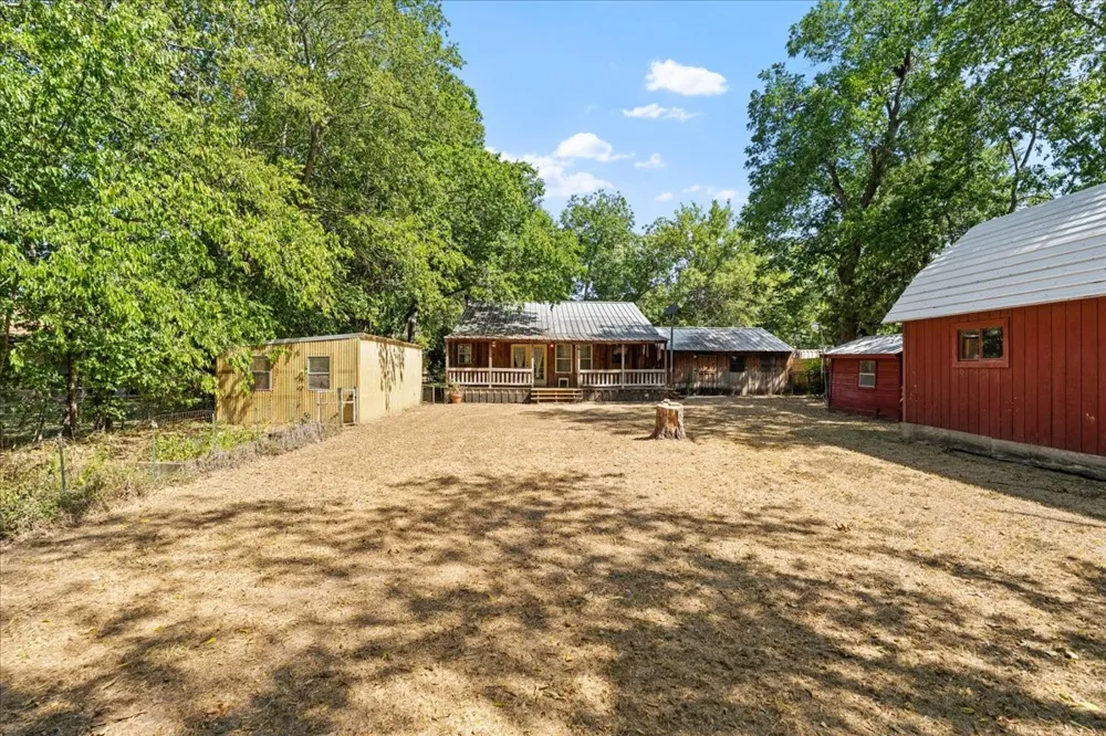 309 SW 5th Street Kerens, TX 75144