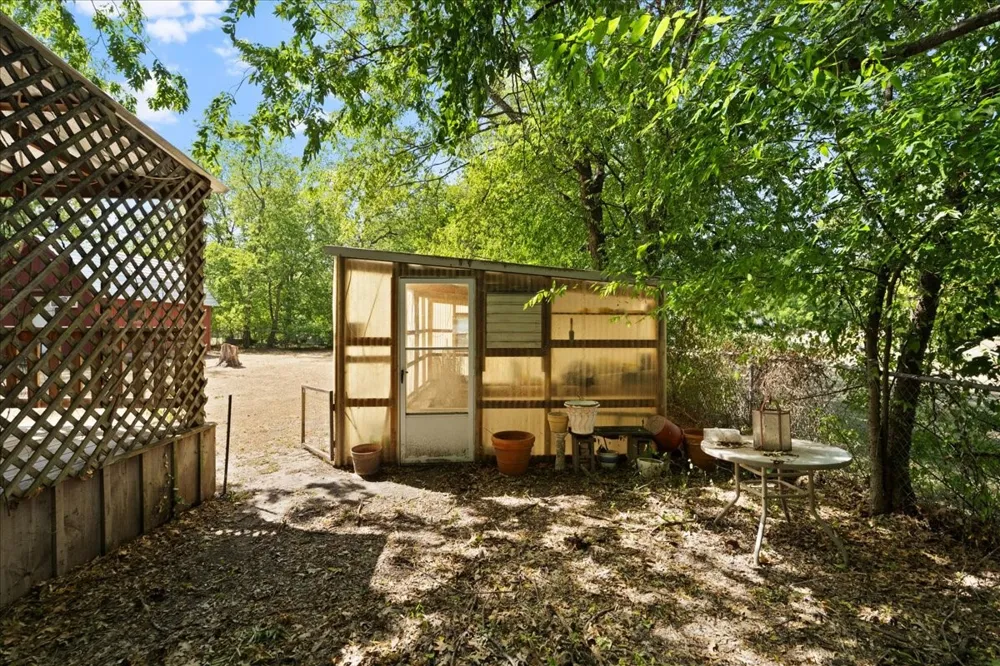 309 SW 5th Street Kerens, TX 75144