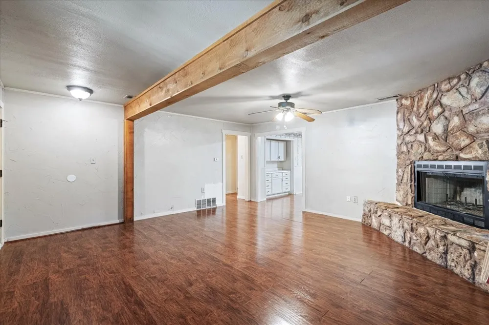 309 SW 5th Street Kerens, TX 75144