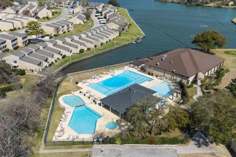 228 April Waters Drive W