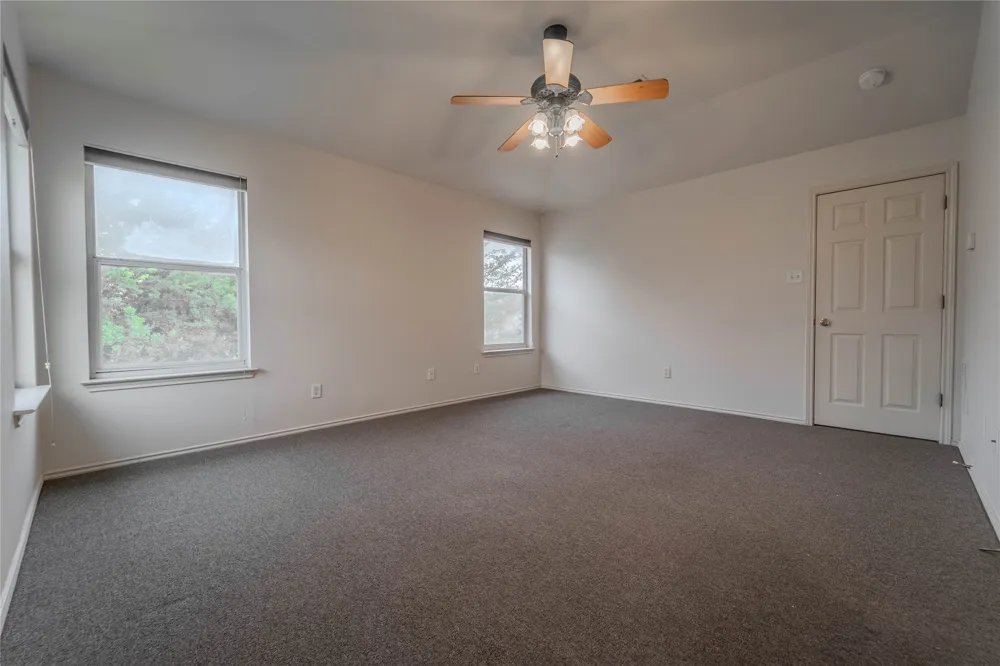 17303 Orwell Lane Round Rock, TX 78664