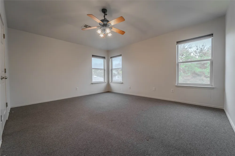 17303 Orwell Lane Round Rock, TX 78664