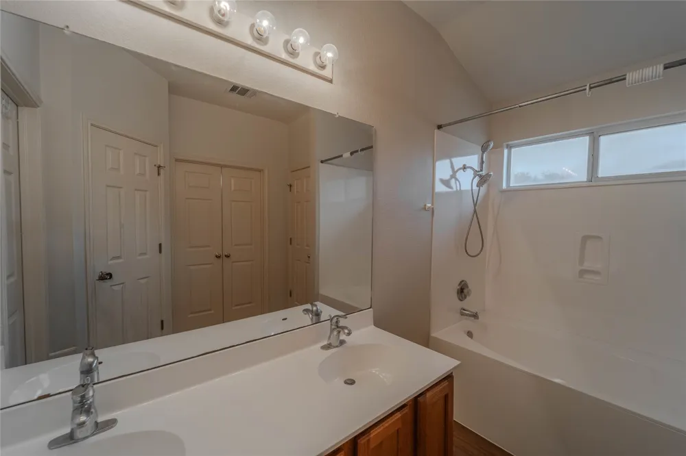 17303 Orwell Lane Round Rock, TX 78664