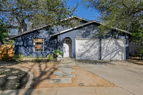11010 Prairie Dove Circle